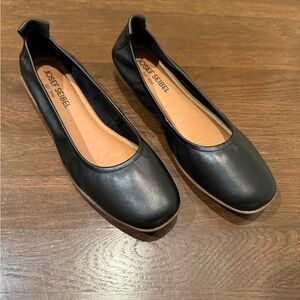 Josef Seibel Women’s Fenja Flat